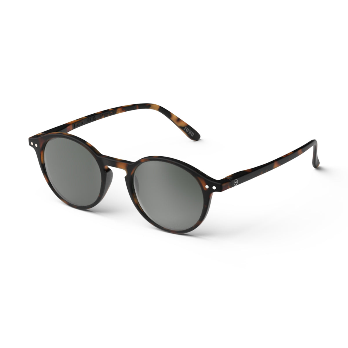 Leaning man wearing Izipizi shape d tortoise sunglasses wearing a cream jumper