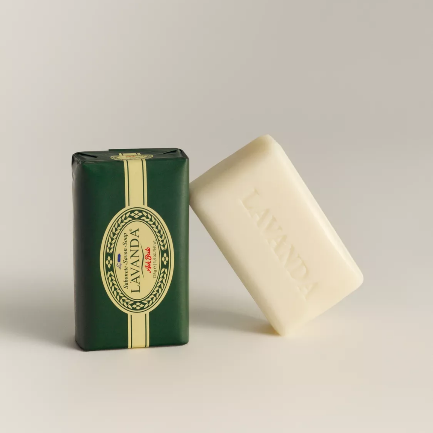 Ach Brito Lavanda soap bar 125g in packaging front view leaning on packaged sopa bar