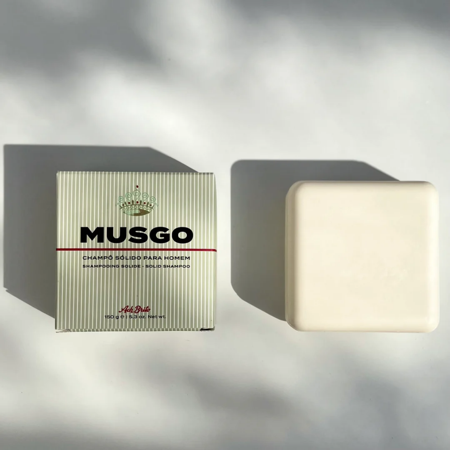 Ach Brito Musgo solid shampoo 150g side by side with packaging box