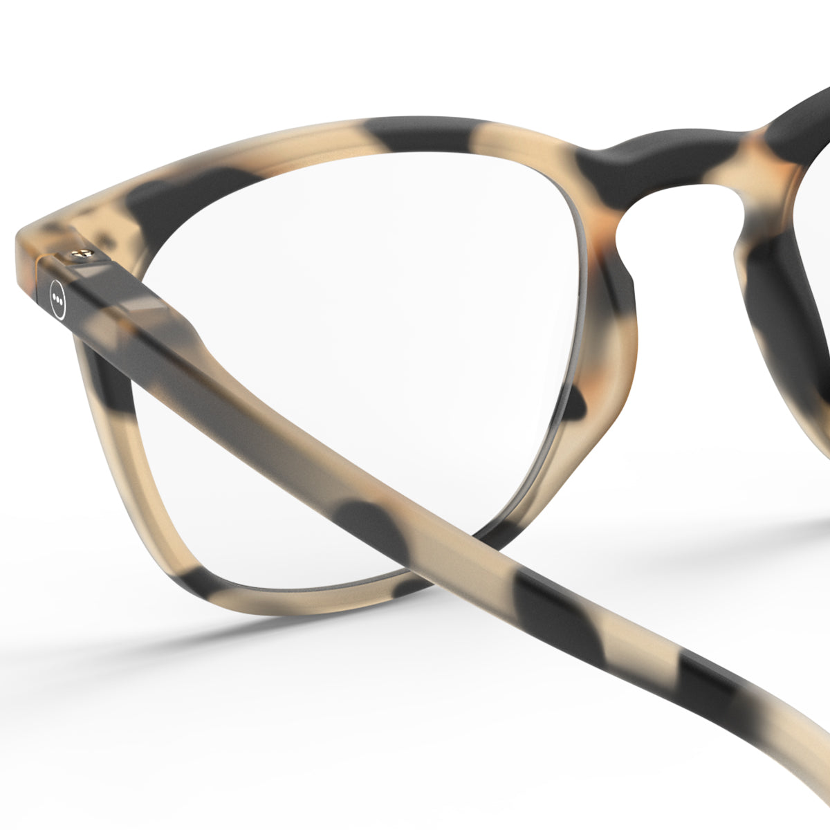 Izipizi shape e light tortoise reading glasses close up of back left hand side on white background