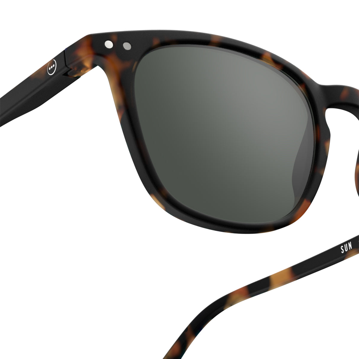 Izipizi shape e tortoise sunglasses close up of front right hand side on white background