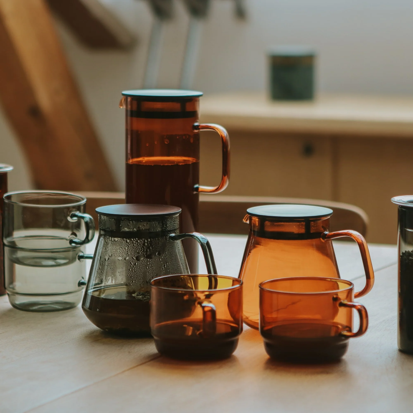 On the table with Hario Glass Tea Server Amber which is made from heatproof glass, can also be used to contain the dripped coffee.
