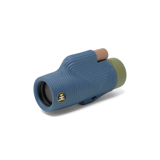 Side view of Nocs Provisions Monocular Zoom Tube 8X32 Indigo Blue that has fully multi-coated optics, premium BaK4, high quality optical glass, water resistant and compact.