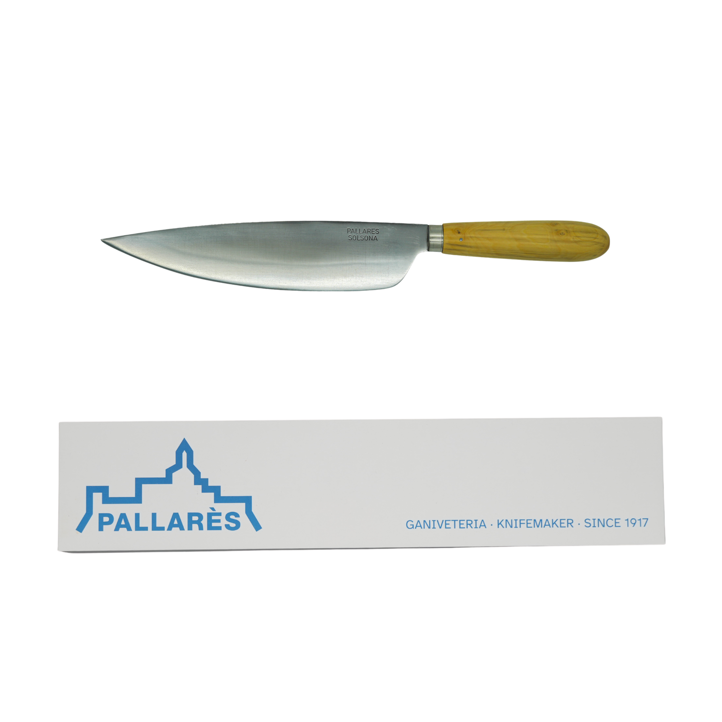 Showing the knife and the box from Pallares Solsona Kitchen Knife 22cm Wide Blade Carbon Steel Boxwood Handle