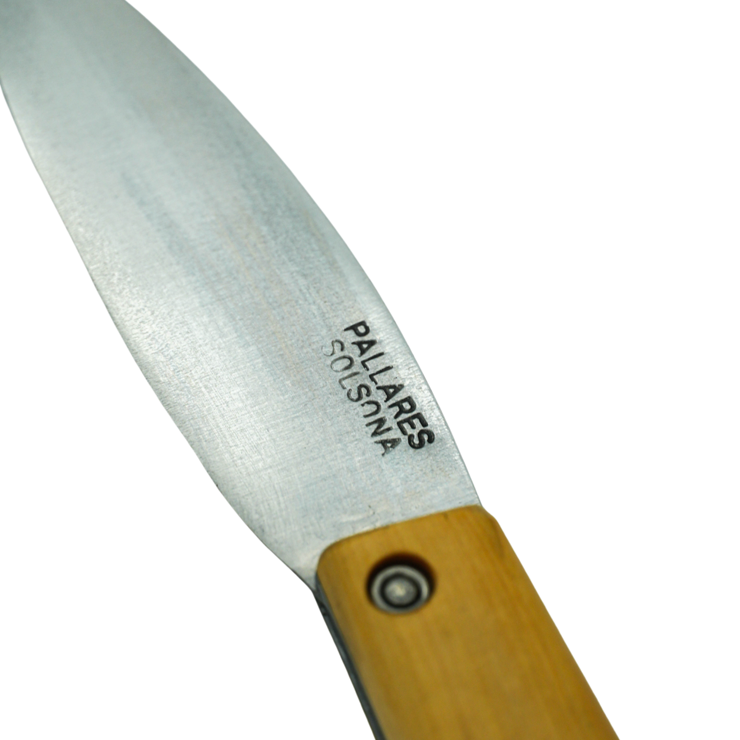 Close up on the logo on the knife blade from Pallares Solsona Pocket Knife Busa 8cm Carbon Steel Boxwood Handle