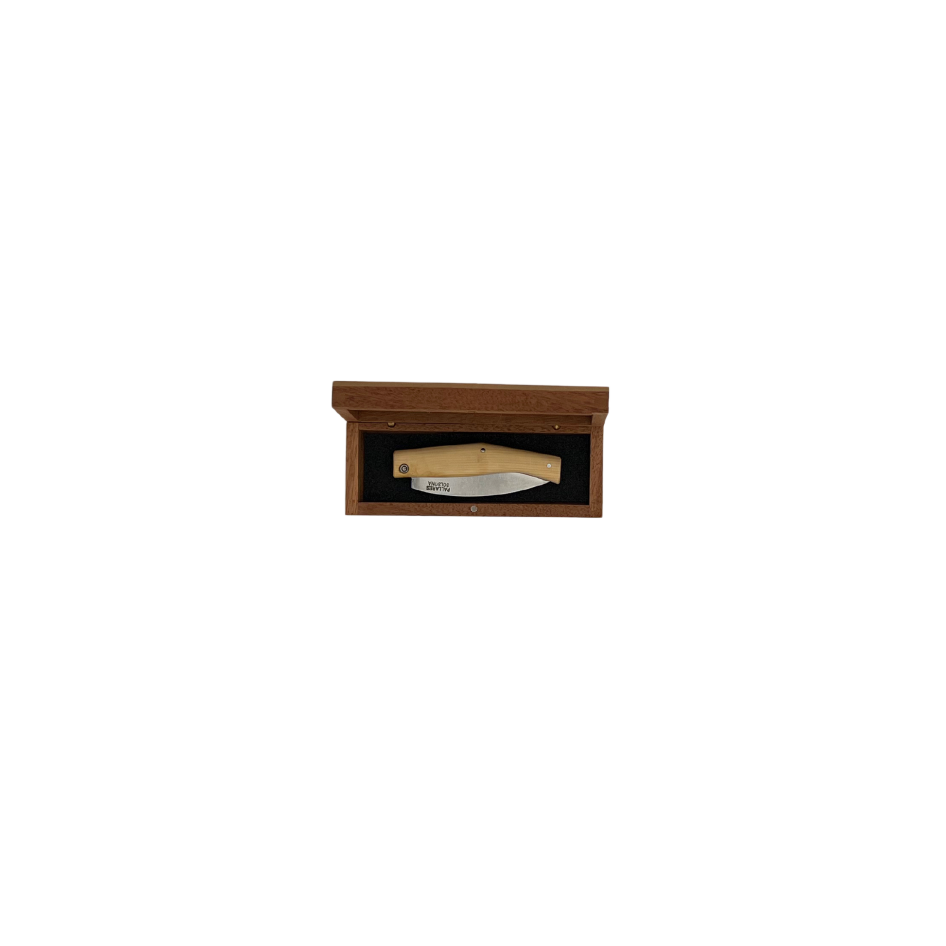Pallares Solsona pocket knife wooden gift box top view open with folded knife inside