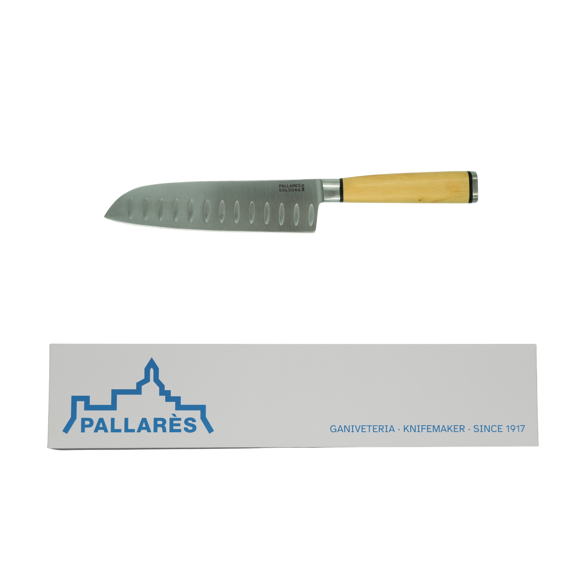 Showing the knife and the box from Pallares Solsona Santoku Knife 17cm Stainless Steel Boxwood Handle