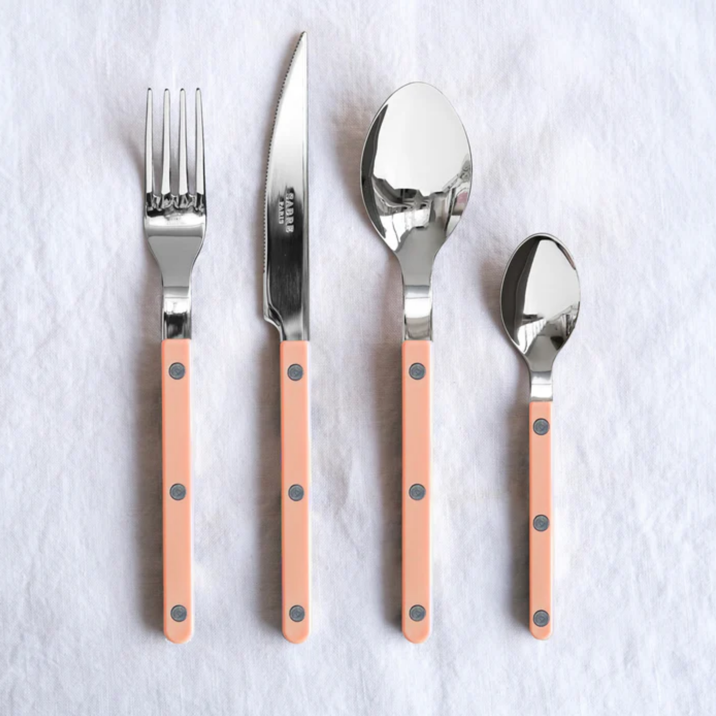 Showing other related items for size comparison Sabre Paris Bistrot Dinner Knife - 24cm stainless steel knife with durable nylon handle and visible rivets. Elegant, dishwasher-safe cutlery inspired by classic bistro style, perfect for everyday meals or stylish table settings.