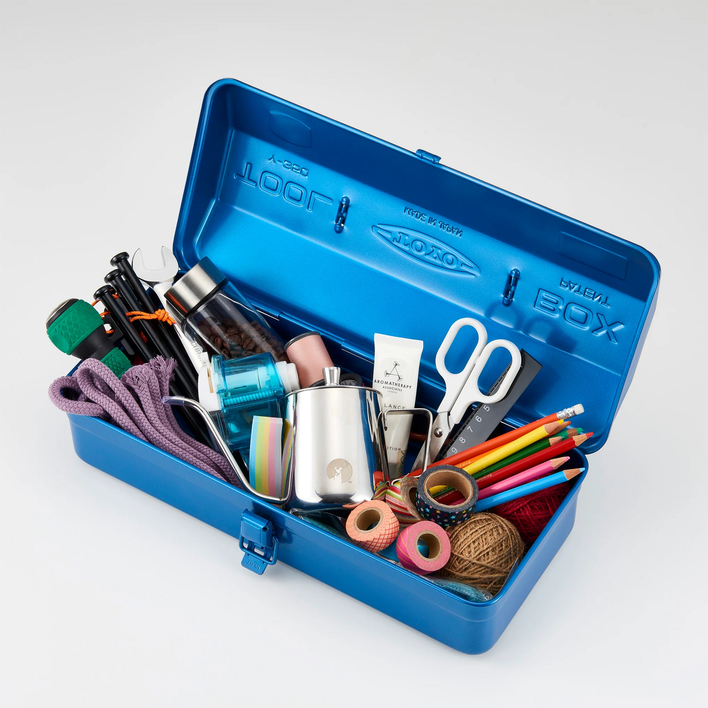 Handy items from Toyo Toolbox Camber Top Y-350 Matte Blue which is from pressed steel, combines with ample storage capacity and sleek stylish look.