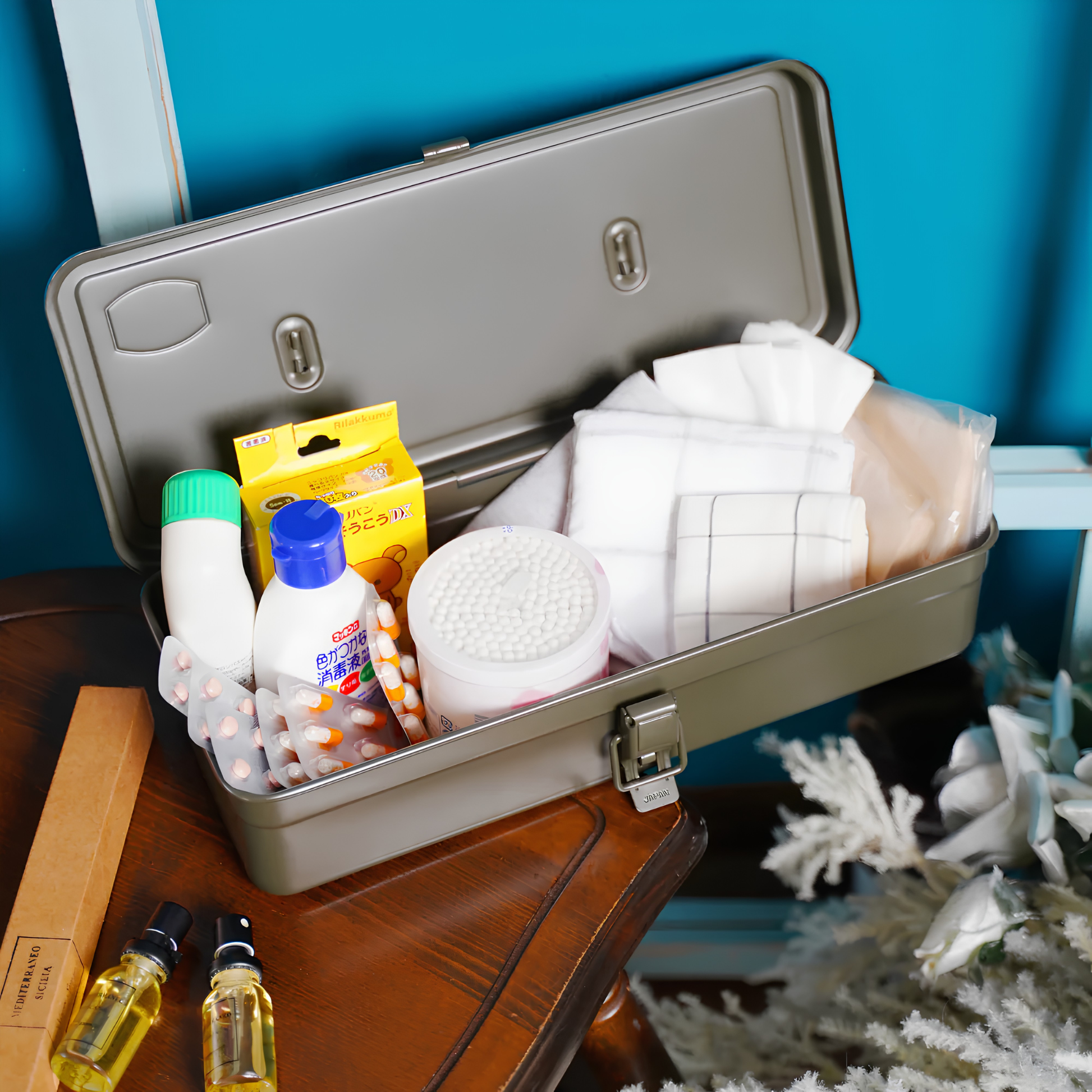 Showing essentials inside the Toyo Toolbox Trunk Shape T-320 Moss Green crafted from a single pressed steel, smooth and rounded design with matte texture that's gentle on hands.